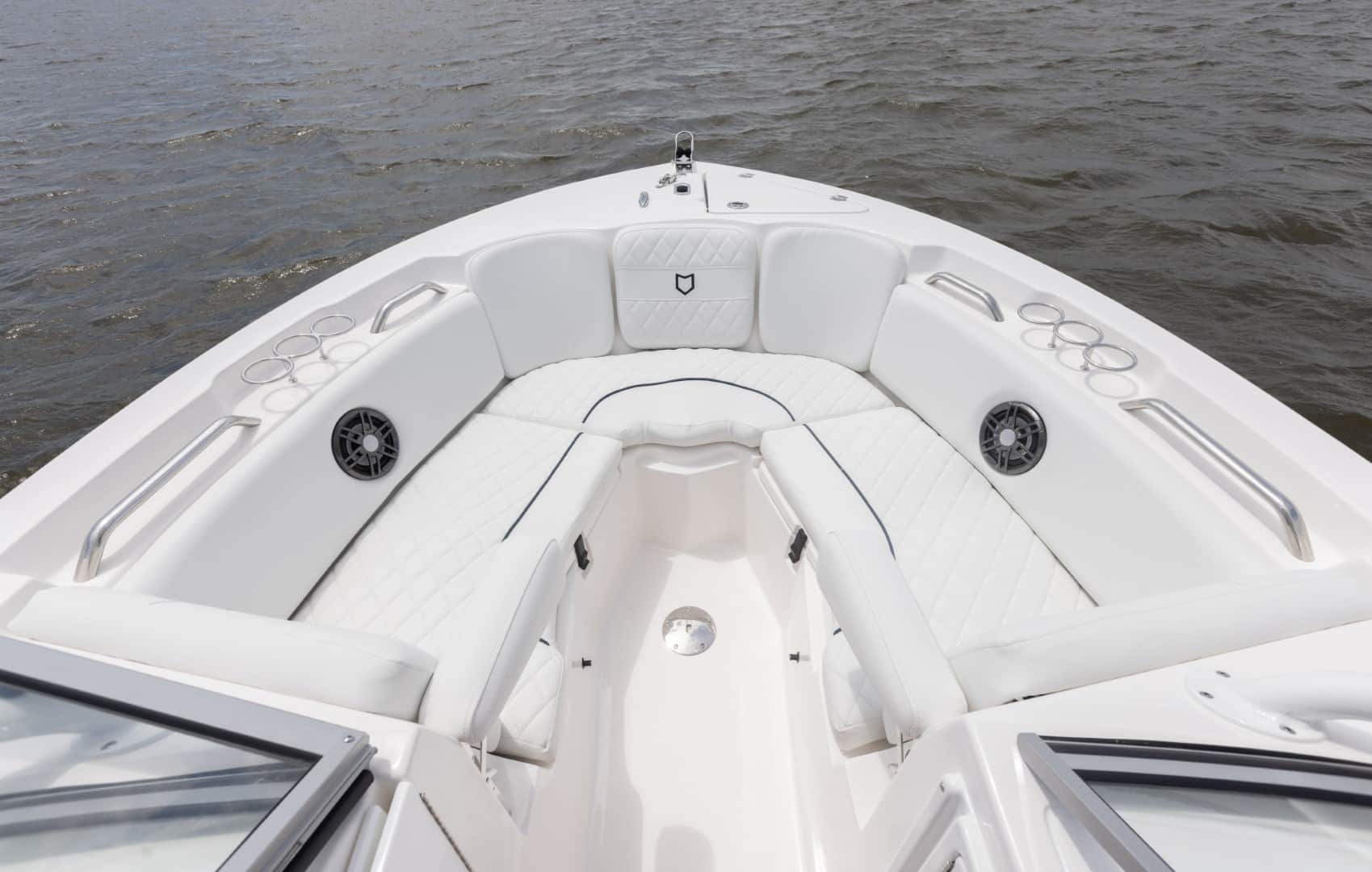 Sea Fox 228 Traveler bow seat