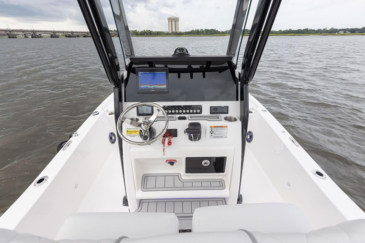 Sea Fox 251 Bay Fox helm