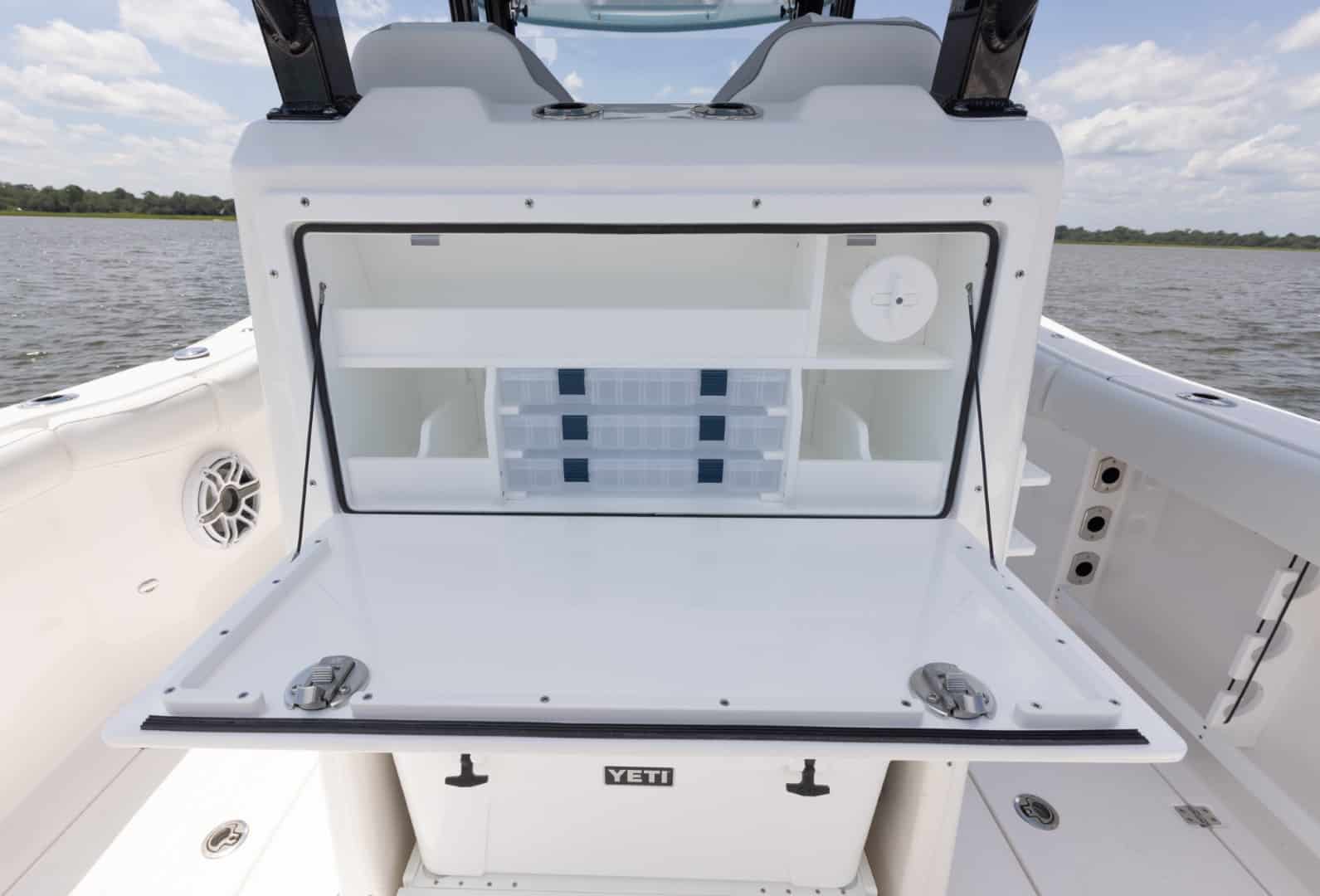 Sea Fox 288 Commander Tackle Box